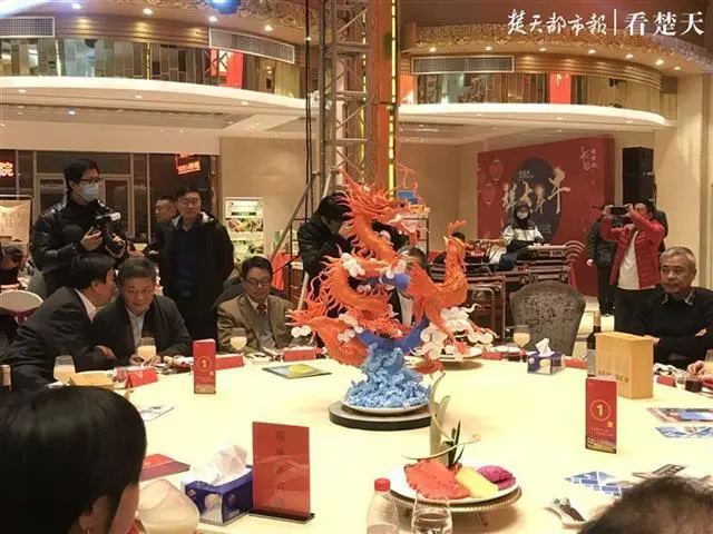 中国餐饮行业发展论坛在武汉召开